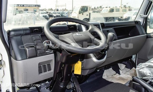 Buy Import Mitsubishi Carisma White Car in Import - Dubai in Abseron Buy Import Mitsubishi Carisma White Car in Import - Dubai in Abseron