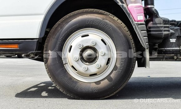 Buy Import Mitsubishi Carisma White Car in Import - Dubai in Abseron