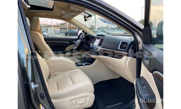Buy Import Toyota Highlander Green Car in Import - Dubai in Abseron Buy Import Toyota Highlander Green Car in Import - Dubai in Abseron