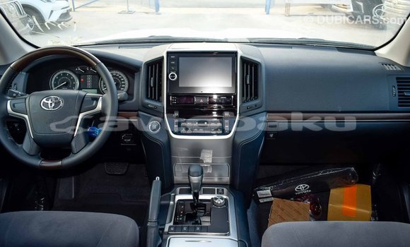 Buy Import Toyota Land Cruiser White Car in Import - Dubai in Abseron Buy Import Toyota Land Cruiser White Car in Import - Dubai in Abseron