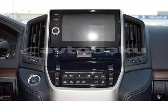 Buy Import Toyota Land Cruiser White Car in Import - Dubai in Abseron Buy Import Toyota Land Cruiser White Car in Import - Dubai in Abseron