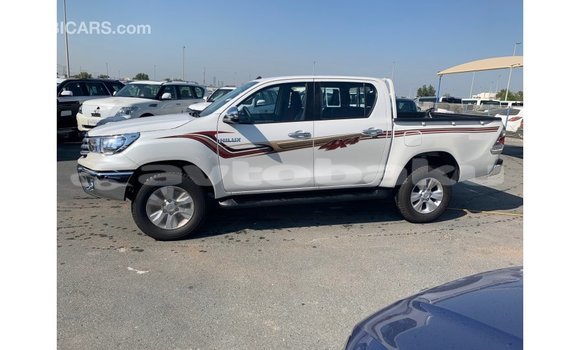 Buy Import Toyota Hilux White Car in Import - Dubai in Abseron Buy Import Toyota Hilux White Car in Import - Dubai in Abseron