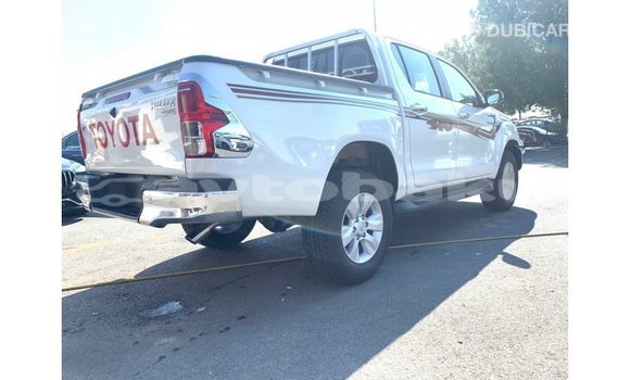 Buy Import Toyota Hilux White Car in Import - Dubai in Abseron Buy Import Toyota Hilux White Car in Import - Dubai in Abseron