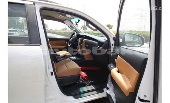 Buy Import Toyota Fortuner White Car in Import - Dubai in Abseron Buy Import Toyota Fortuner White Car in Import - Dubai in Abseron
