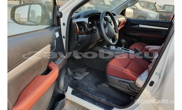 Buy Import Toyota Hilux White Car in Import - Dubai in Abseron Buy Import Toyota Hilux White Car in Import - Dubai in Abseron