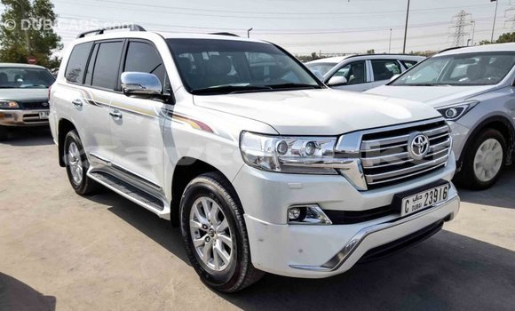Buy Import Toyota Land Cruiser White Car in Import - Dubai in Abseron Buy Import Toyota Land Cruiser White Car in Import - Dubai in Abseron