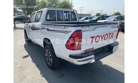 Buy Import Toyota Hilux White Car in Import - Dubai in Abseron Buy Import Toyota Hilux White Car in Import - Dubai in Abseron