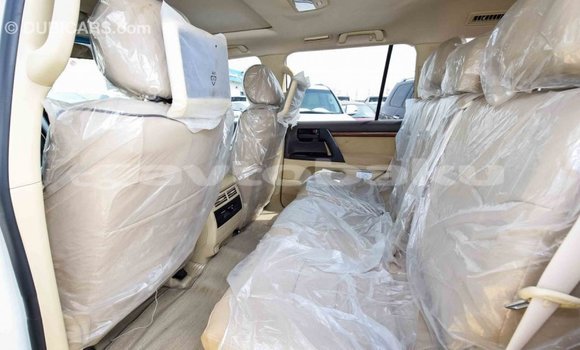 Buy Import Toyota Land Cruiser White Car in Import - Dubai in Abseron Buy Import Toyota Land Cruiser White Car in Import - Dubai in Abseron
