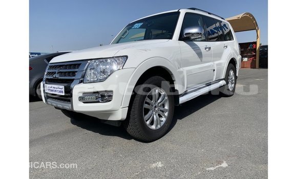 Buy Import Mitsubishi Pajero White Car in Import - Dubai in Abseron Buy Import Mitsubishi Pajero White Car in Import - Dubai in Abseron