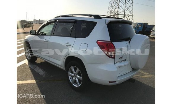 Buy Import Toyota 4Runner White Car in Import - Dubai in Abseron Buy Import Toyota 4Runner White Car in Import - Dubai in Abseron
