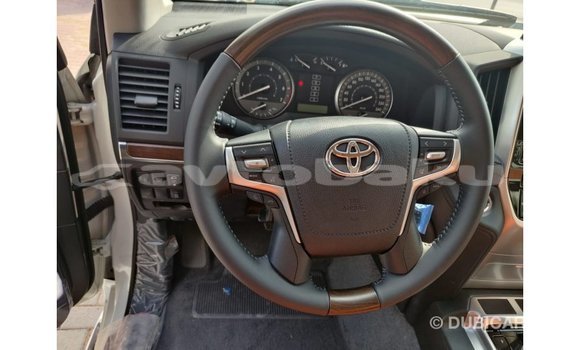 Buy Import Toyota Land Cruiser White Car in Import - Dubai in Abseron Buy Import Toyota Land Cruiser White Car in Import - Dubai in Abseron