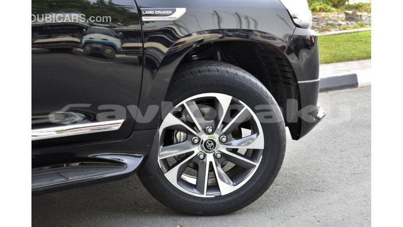 Big with watermark toyota land cruiser abseron import dubai 1716