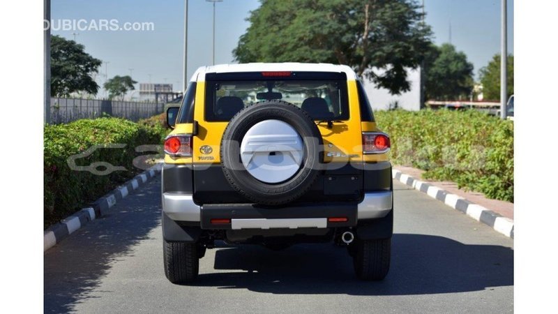 Big with watermark toyota fj cruiser abseron import dubai 1718