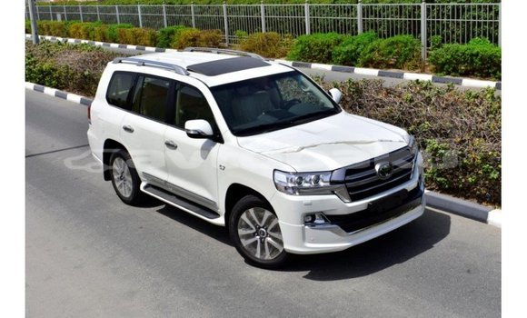 Buy Import Toyota Land Cruiser White Car in Import - Dubai in Abseron Buy Import Toyota Land Cruiser White Car in Import - Dubai in Abseron
