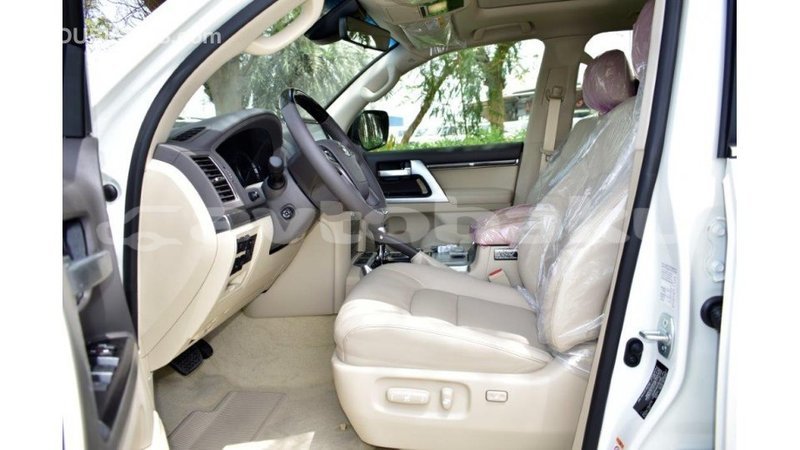 Big with watermark toyota land cruiser abseron import dubai 1723