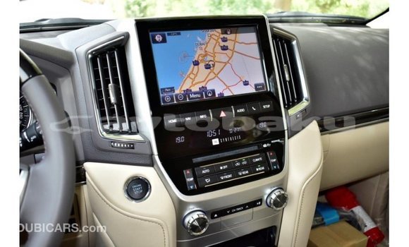Buy Import Toyota Land Cruiser White Car in Import - Dubai in Abseron Buy Import Toyota Land Cruiser White Car in Import - Dubai in Abseron