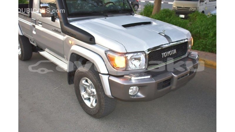 Big with watermark toyota land cruiser abseron import dubai 1725