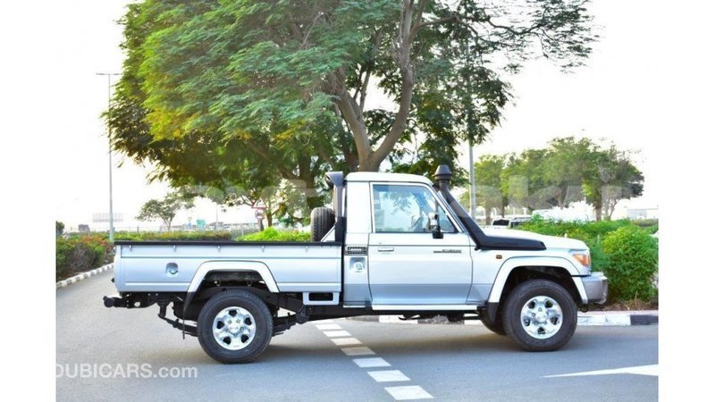 Big with watermark toyota land cruiser abseron import dubai 1725