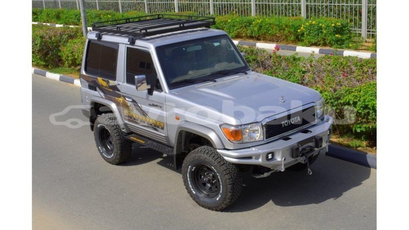Big with watermark toyota land cruiser abseron import dubai 1730