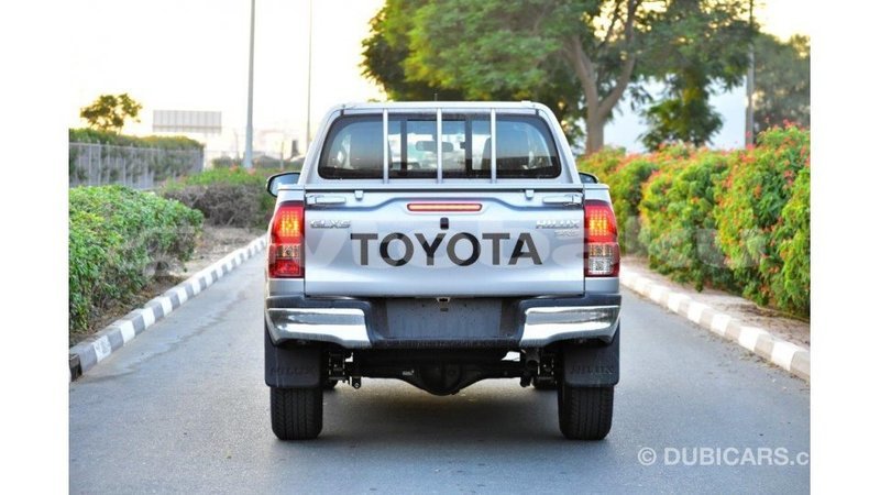 Big with watermark toyota hilux abseron import dubai 1731
