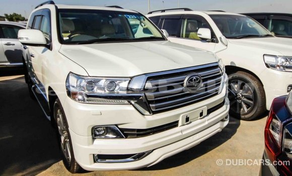 Buy Import Toyota Land Cruiser White Car in Import - Dubai in Abseron Buy Import Toyota Land Cruiser White Car in Import - Dubai in Abseron