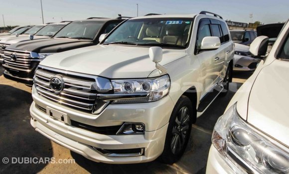 Buy Import Toyota Land Cruiser White Car in Import - Dubai in Abseron Buy Import Toyota Land Cruiser White Car in Import - Dubai in Abseron