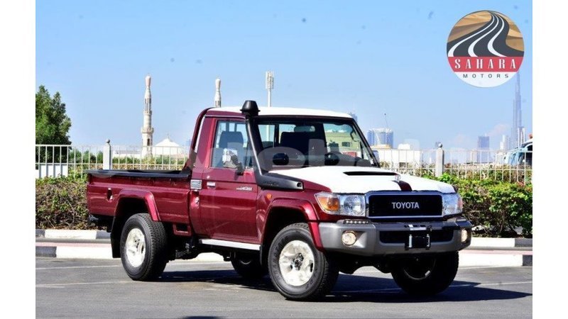 Big with watermark toyota land cruiser abseron import dubai 1735