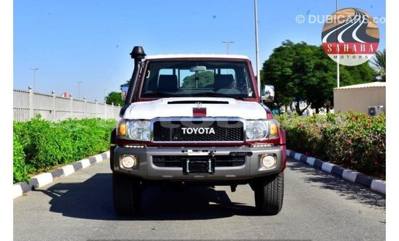 Buy Import Toyota Land Cruiser Red Car in Import - Dubai in Abseron Buy Import Toyota Land Cruiser Red Car in Import - Dubai in Abseron
