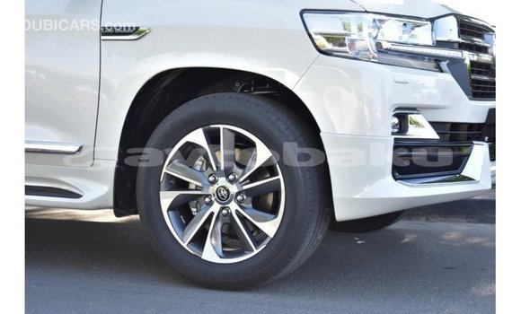 Buy Import Toyota Land Cruiser White Car in Import - Dubai in Abseron Buy Import Toyota Land Cruiser White Car in Import - Dubai in Abseron