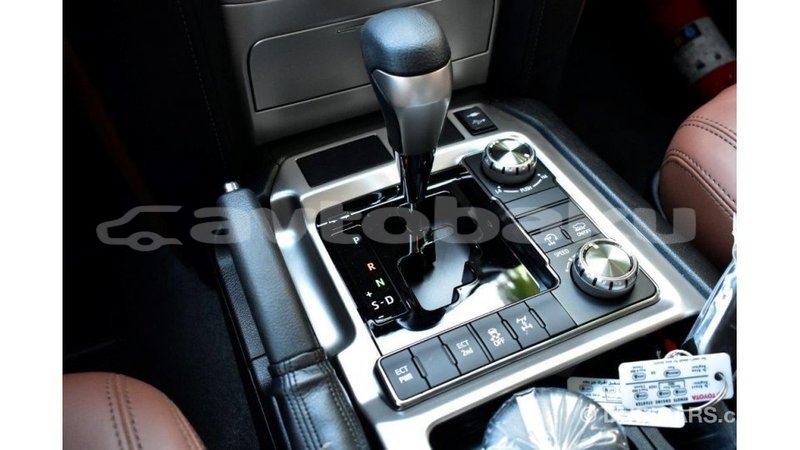 Big with watermark toyota land cruiser abseron import dubai 1741