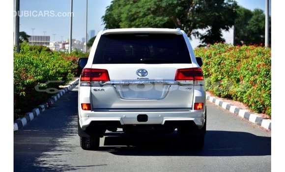 Buy Import Toyota Land Cruiser White Car in Import - Dubai in Abseron Buy Import Toyota Land Cruiser White Car in Import - Dubai in Abseron