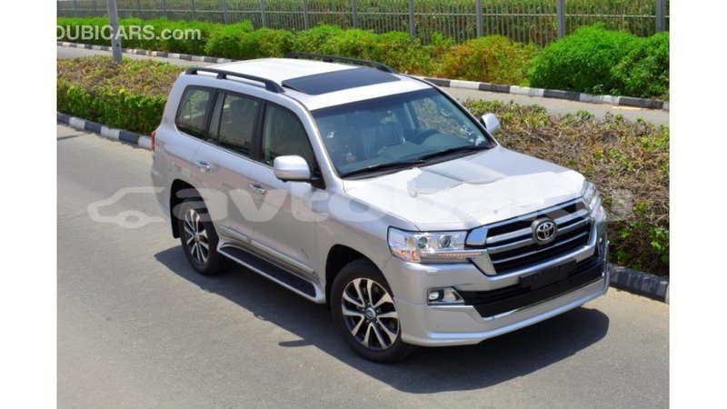 Big with watermark toyota land cruiser abseron import dubai 1744