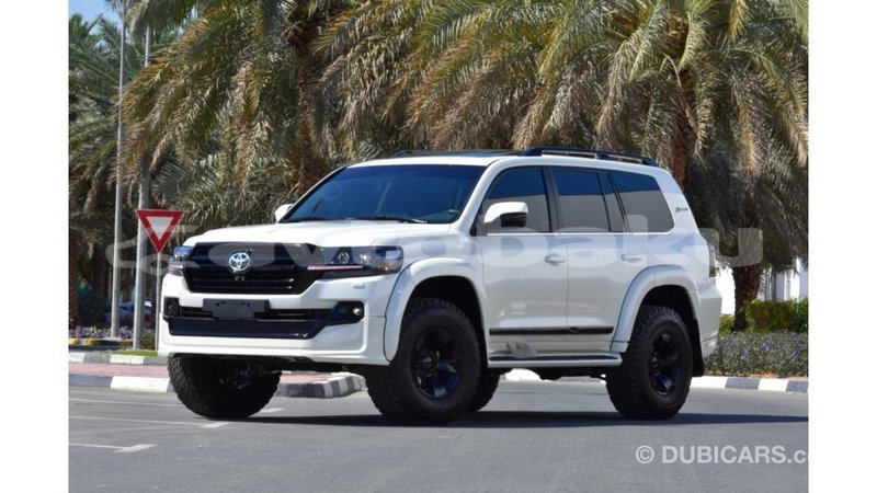 Big with watermark toyota land cruiser abseron import dubai 1749