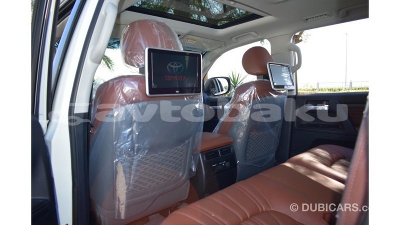 Big with watermark toyota land cruiser abseron import dubai 1749