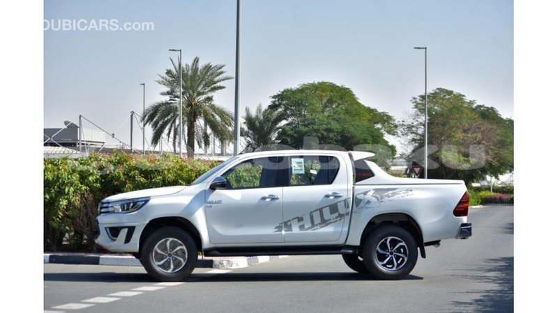 Big with watermark toyota hilux abseron import dubai 1752