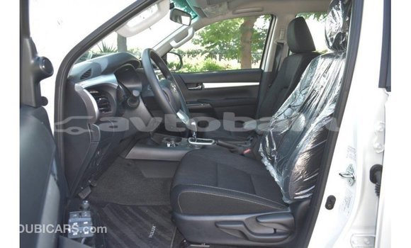 Buy Import Toyota Hilux White Car in Import - Dubai in Abseron Buy Import Toyota Hilux White Car in Import - Dubai in Abseron