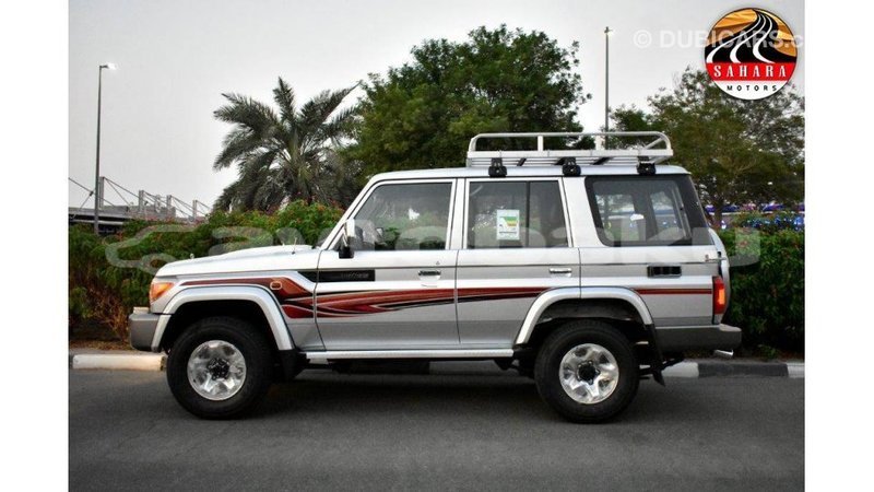 Big with watermark toyota land cruiser abseron import dubai 1756