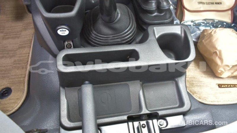 Big with watermark toyota land cruiser abseron import dubai 1762