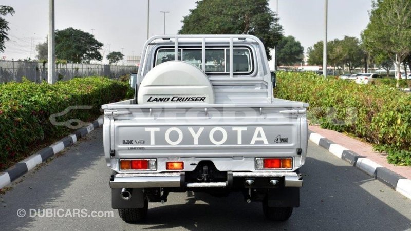 Big with watermark toyota land cruiser abseron import dubai 1762