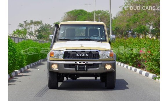 Buy Import Toyota Land Cruiser Beige Car in Import - Dubai in Abseron Buy Import Toyota Land Cruiser Beige Car in Import - Dubai in Abseron