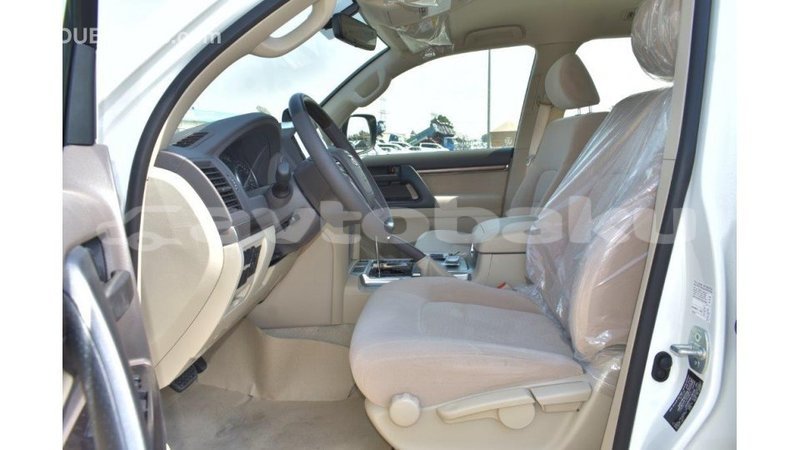 Big with watermark toyota land cruiser abseron import dubai 1764