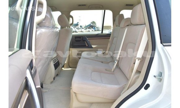 Buy Import Toyota Land Cruiser White Car in Import - Dubai in Abseron Buy Import Toyota Land Cruiser White Car in Import - Dubai in Abseron