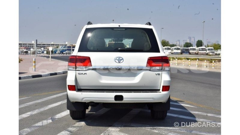 Big with watermark toyota land cruiser abseron import dubai 1764