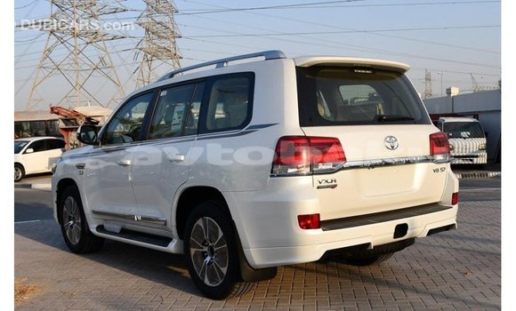 Buy Import Toyota Land Cruiser White Car in Import - Dubai in Abseron Buy Import Toyota Land Cruiser White Car in Import - Dubai in Abseron