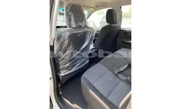 Buy Import Toyota Hilux White Car in Import - Dubai in Abseron Buy Import Toyota Hilux White Car in Import - Dubai in Abseron