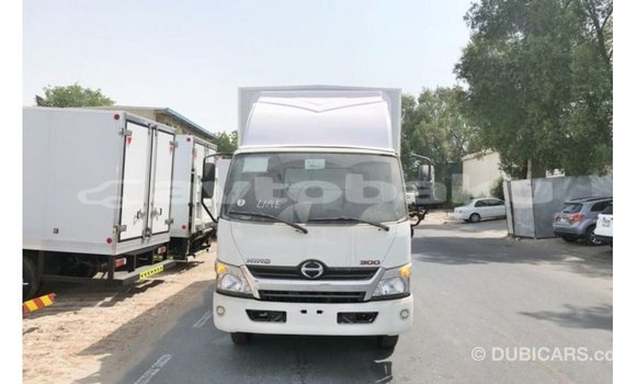 Buy Import Hino 300 Series White Truck in Import - Dubai in Abseron Buy Import Hino 300 Series White Truck in Import - Dubai in Abseron