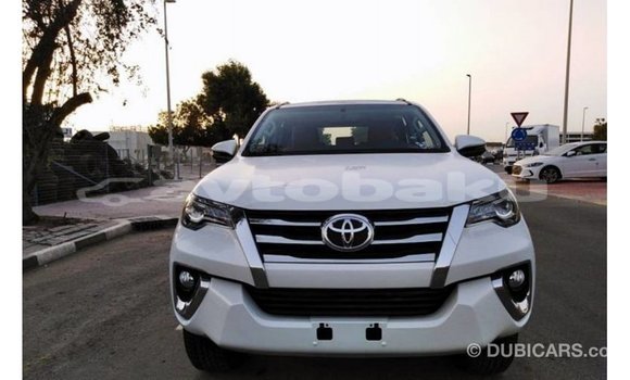 Buy Import Toyota Fortuner White Car in Import - Dubai in Abseron Buy Import Toyota Fortuner White Car in Import - Dubai in Abseron