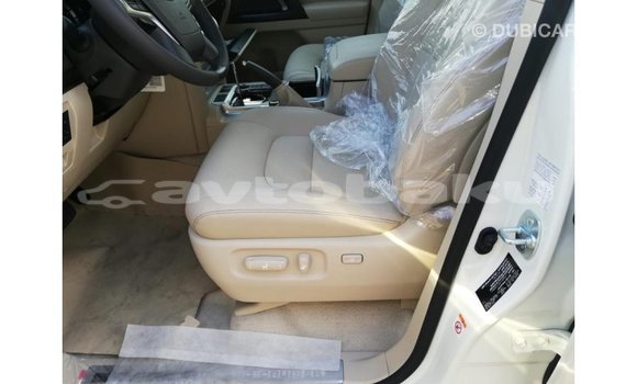 Buy Import Toyota Land Cruiser White Car in Import - Dubai in Abseron Buy Import Toyota Land Cruiser White Car in Import - Dubai in Abseron