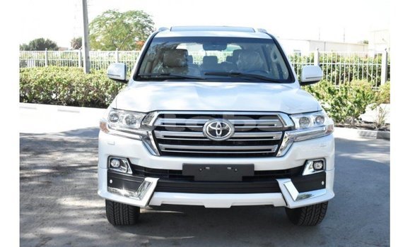 Buy Import Toyota Land Cruiser White Car in Import - Dubai in Abseron Buy Import Toyota Land Cruiser White Car in Import - Dubai in Abseron
