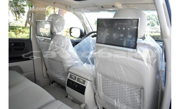 Buy Import Toyota Land Cruiser White Car in Import - Dubai in Abseron Buy Import Toyota Land Cruiser White Car in Import - Dubai in Abseron